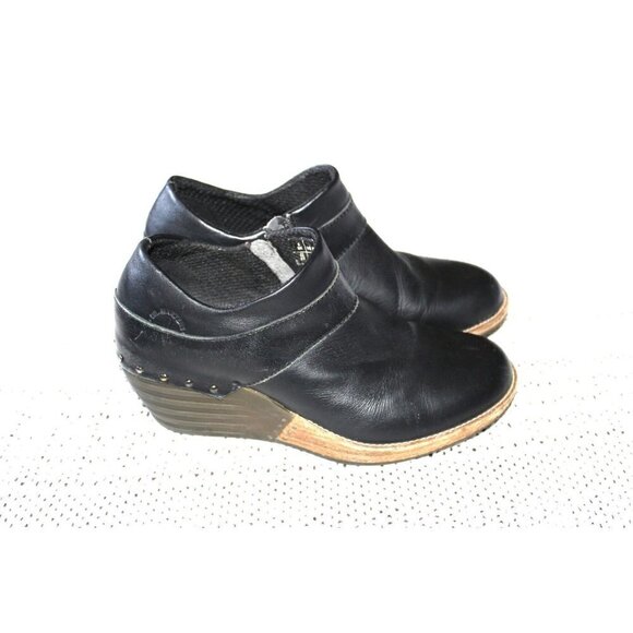 Dr. Martens Chloe Wedge women Bootie Size 7 Slip on Zip Closure - Picture 1 of 12